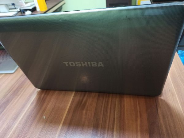 لپ تاپ 17 اینچی توشیبا Toshiba