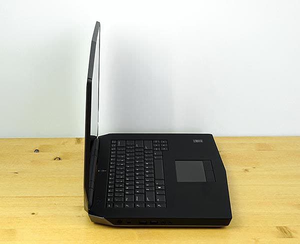 لپ تاپ بی نظیر گیمینگ آلین ویر Alienware 15 R2 استوک